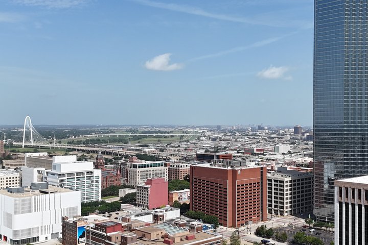 Tur i åben varebil i Dallas forbi vartegn som JFK Memorial og Pioneer Plaza, foto 22 | wizardtrip