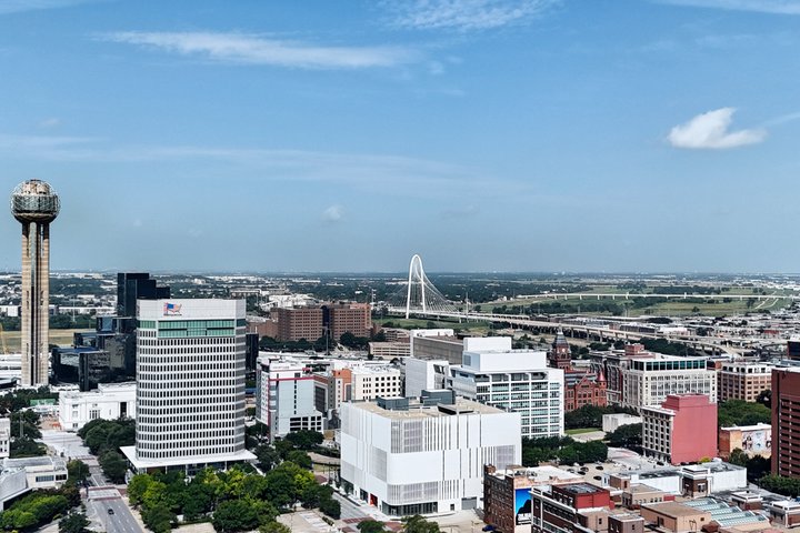 Tur i åben varebil i Dallas forbi vartegn som JFK Memorial og Pioneer Plaza, foto 23 | wizardtrip