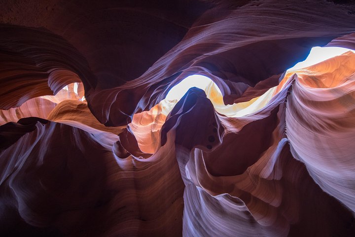 Udforsk de fantastiske sandstensformationer og smalle passager i Lower Antelope Canyon på en guidet tur i Page, Arizona, foto 7 | wizardtrip