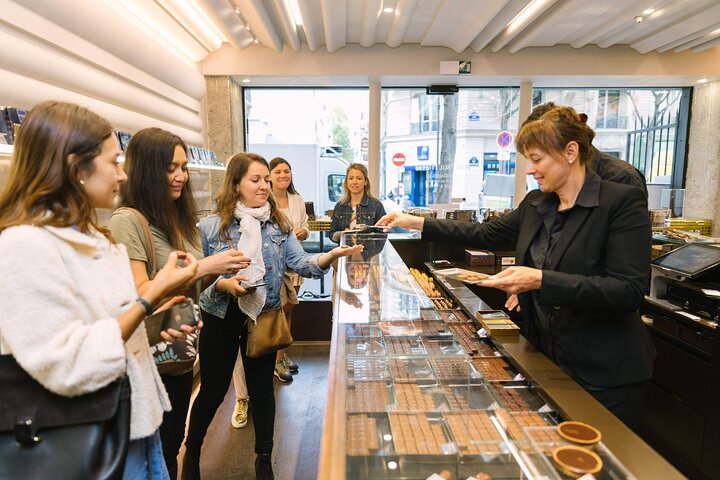 En guidet mattur i Paris' Le Marais, med smaking av croissanter, ost og vin, foto 15 | wizardtrip