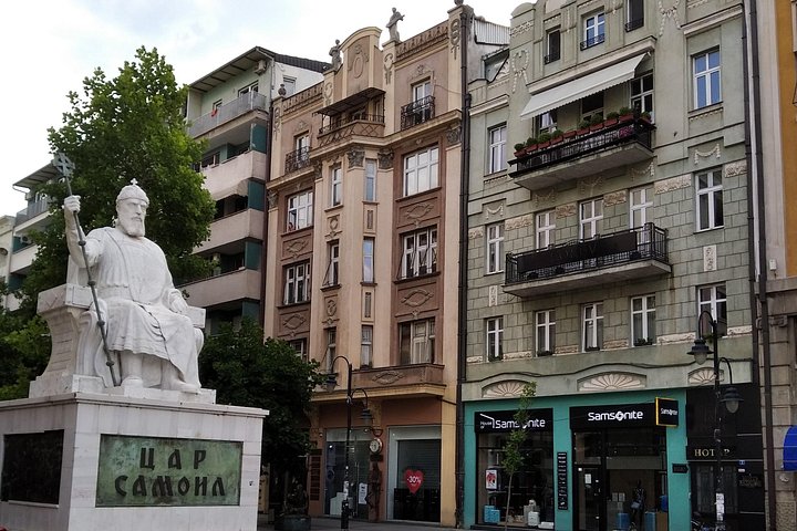 Ontdek de historische plekken en levendige cultuur van Skopje tijdens een begeleide wandeltocht, foto 8 | wizardtrip