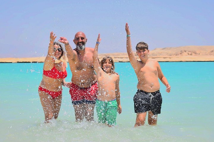 Excursion en yacht de luxe vers White Island et le parc national de Ras Mohamed depuis Charm el Cheikh, Égypte, photo 10 | wizardtrip
