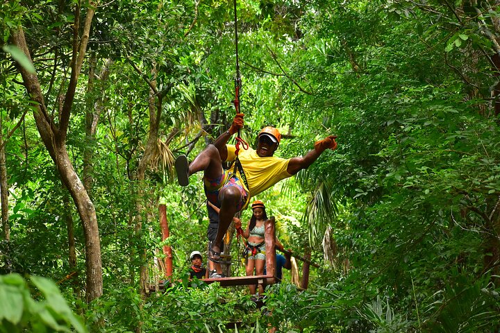 Vivi un'avventura nella giungla ricca di azione vicino a Cancun con quad, zipline, cavalcate e nuotate nel cenote, foto 15 | wizardtrip
