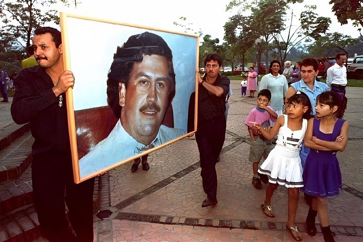 Utforska Medellín's historia med en tur som täcker Pablo Escobars liv, museum och minnesmärken, foto 6 | wizardtrip