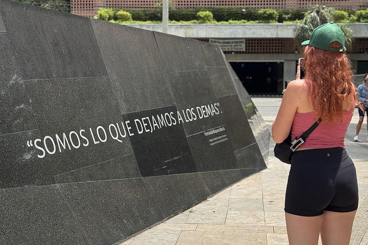 Utforska Medellín's historia med en tur som täcker Pablo Escobars liv, museum och minnesmärken, foto 15 | wizardtrip