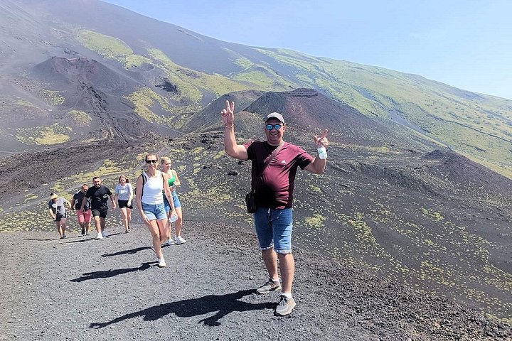 Morgeneventyr på Etna-bjergets kratere, lavastrømme og unikke landskaber fra Catania, Sicilien, foto 14 | wizardtrip