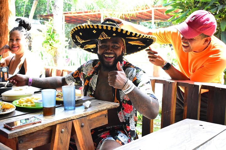 Passeio de aventura na selva de Cancun com quadriciclos, tirolesas, passeios a cavalo e mergulho em cenote, foto 8 | wizardtrip