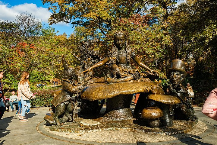 Pedicab tours in Central Park, New York City, showcasing iconic landmarks and scenic beauty, photo 18 | wizardtrip