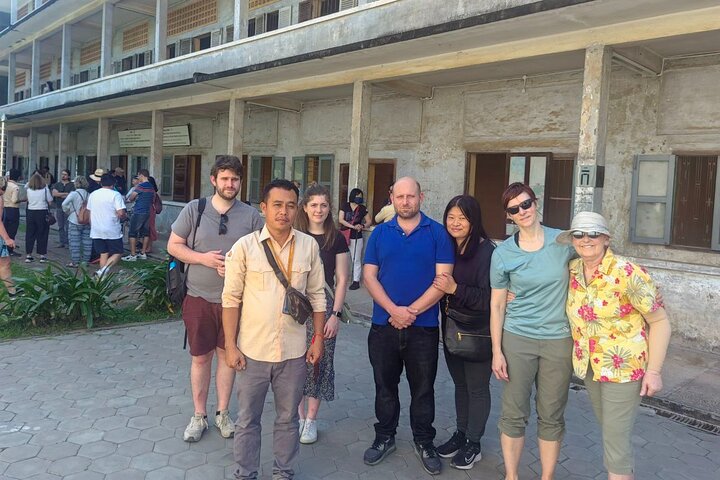 Een rondleiding door Cambodja's historische Killing Fields en S21 Genocide Museum in Phnom Penh, foto 14 | wizardtrip