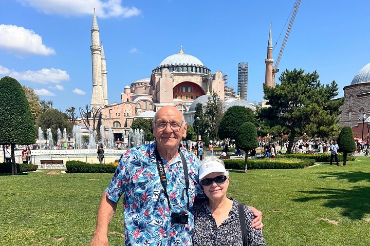 Tour privado guiado por los monumentos históricos icónicos de Estambul, incluyendo Santa Sofía, la Mezquita Azul y el Palacio de Topkapi, foto 6 | wizardtrip