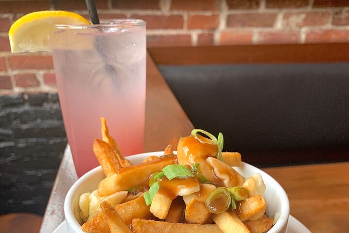 カナダ、バンクーバーのGastown歴史ウォーキングフードツアー。飲食物のテイスティングと史跡が含まれます、写真6 | wizardtrip