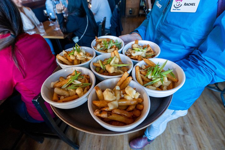 カナダ、バンクーバーのGastown歴史ウォーキングフードツアー。飲食物のテイスティングと史跡が含まれます、写真15 | wizardtrip