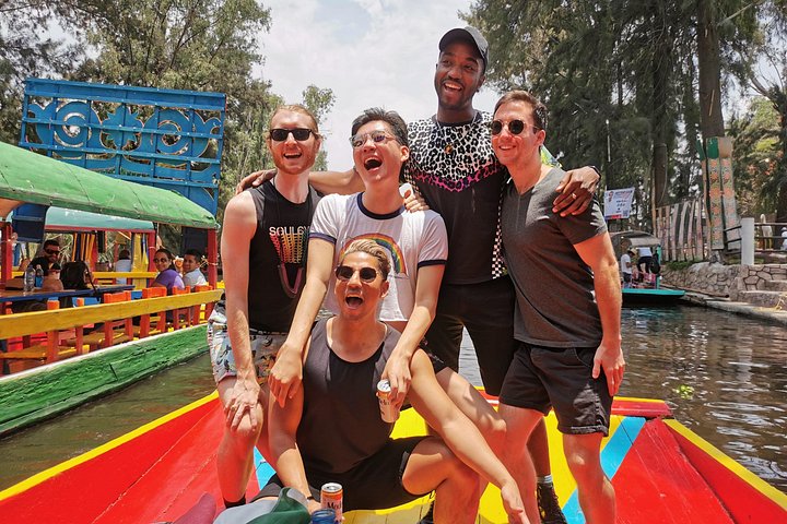 Festa su una trajinera a Xochimilco con bevande illimitate e preparazione del guacamole, foto 26 | wizardtrip