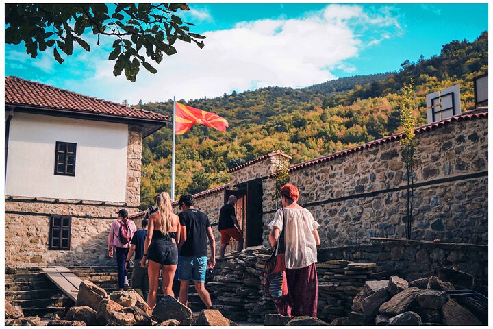 Tour van een halve dag vanuit Skopje naar Millennium Cross, Matka Canyon en Etno Village, foto 19 | wizardtrip