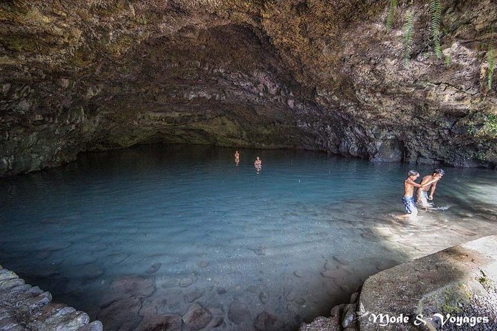 Tour in kleiner Gruppe, die Tahitis Naturwunder, historische Stätten und schwarze Sandstrände erkundet, Foto 7 | wizardtrip