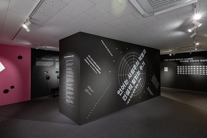 Toeristen verkennen de Gedemilitariseerde Zone (DMZ) in Zuid-Korea, inclusief tunnels en observatoria, foto 28 | wizardtrip