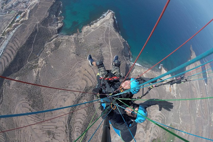 Vol en parapente biplace au-dessus des paysages pittoresques de Tenerife, Espagne, photo 22 | wizardtrip