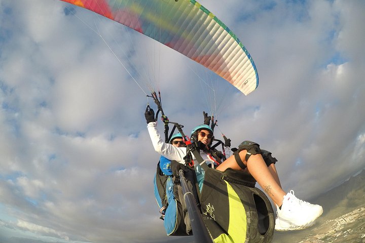 Vol en parapente biplace au-dessus des paysages pittoresques de Tenerife, Espagne, photo 24 | wizardtrip
