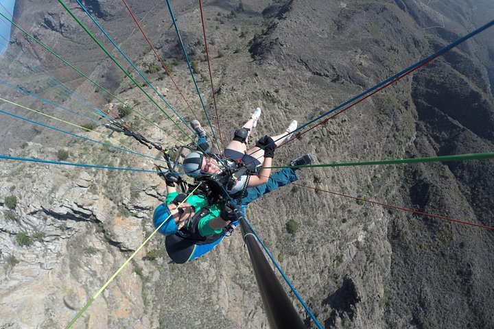 Vol en parapente biplace au-dessus des paysages pittoresques de Tenerife, Espagne, photo 27 | wizardtrip