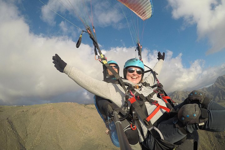 Vol en parapente biplace au-dessus des paysages pittoresques de Tenerife, Espagne, photo 34 | wizardtrip