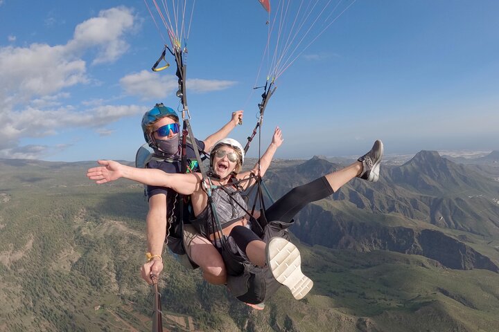 Vol en parapente biplace au-dessus des paysages pittoresques de Tenerife, Espagne, photo 38 | wizardtrip