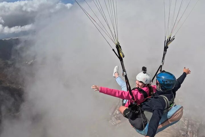 Vol en parapente biplace au-dessus des paysages pittoresques de Tenerife, Espagne, photo 45 | wizardtrip