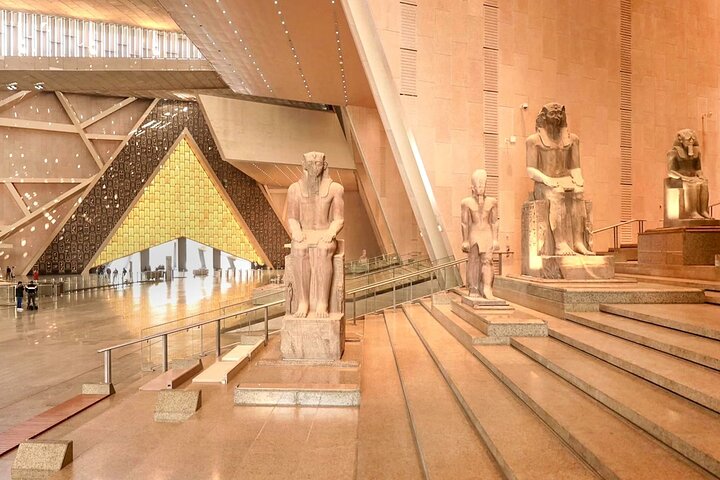 Viaje de día completo de Hurgada a El Cairo con las Pirámides, la Esfinge y los Museos Egipcios, foto 9 | wizardtrip