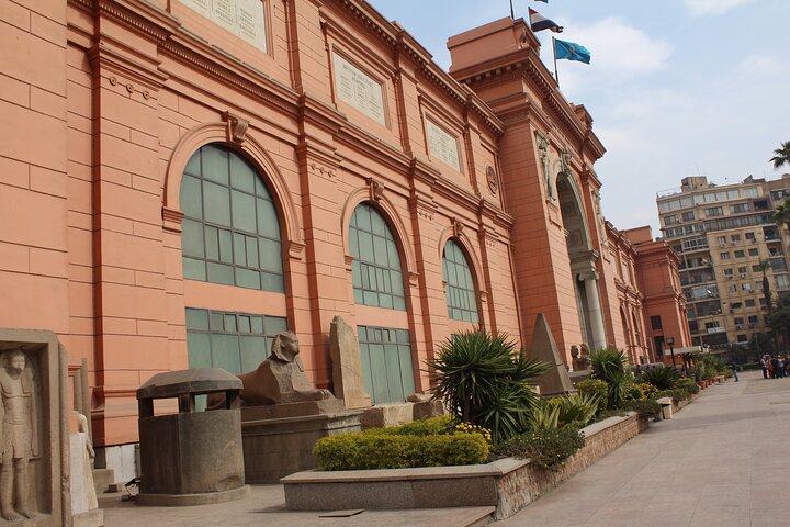 Viaje de día completo de Hurgada a El Cairo con las Pirámides, la Esfinge y los Museos Egipcios, foto 17 | wizardtrip
