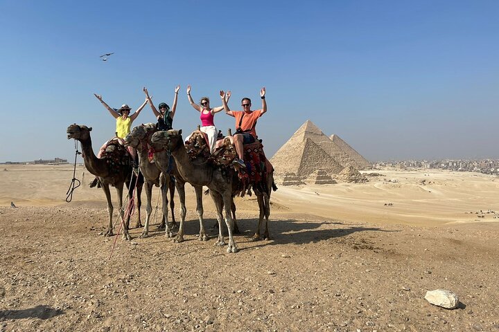 Viaje de día completo de Hurgada a El Cairo con las Pirámides, la Esfinge y los Museos Egipcios, foto 32 | wizardtrip
