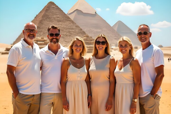 Viaje de día completo de Hurgada a El Cairo con las Pirámides, la Esfinge y los Museos Egipcios, foto 41 | wizardtrip