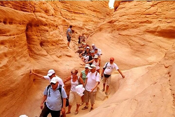 Jeepäventyr till Blue Hole, Canyon och Dahab från Sharm El Sheikh, Egypten, foto 8 | wizardtrip