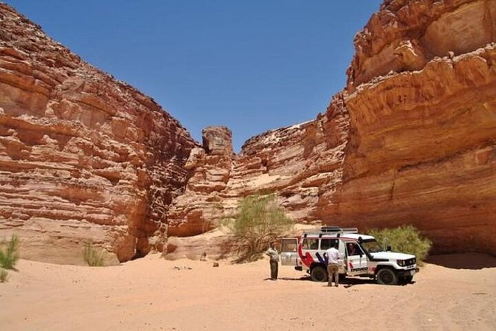 Jeepäventyr till Blue Hole, Canyon och Dahab från Sharm El Sheikh, Egypten, foto 9 | wizardtrip