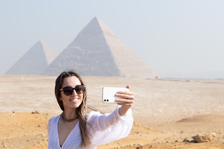 Heldagstur fra Hurghada til Cairo med udforskning af pyramiderne, Sfinksen og egyptiske museer, foto 7 | wizardtrip