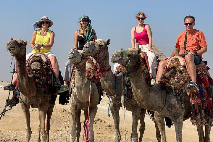 Heldagstur fra Hurghada til Cairo med udforskning af pyramiderne, Sfinksen og egyptiske museer, foto 19 | wizardtrip