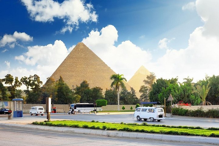 Heldagstur fra Hurghada til Cairo med udforskning af pyramiderne, Sfinksen og egyptiske museer, foto 26 | wizardtrip
