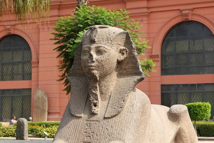 Heldagstur fra Hurghada til Cairo med udforskning af pyramiderne, Sfinksen og egyptiske museer, foto 34 | wizardtrip