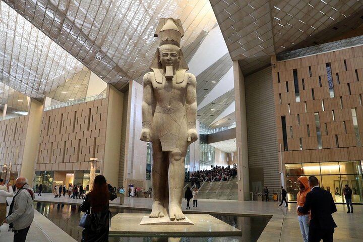 Hurghada til Kairo: Pyramider og museum for førstegangsbesøkende | wizardtrip