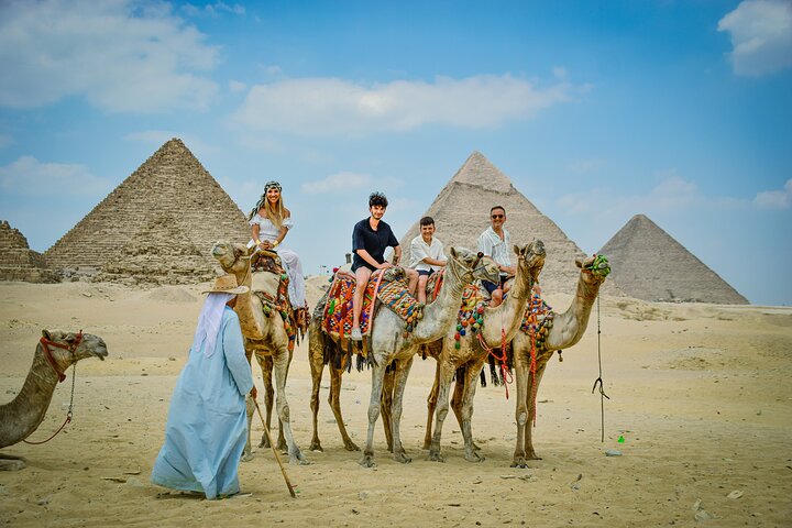 Excursión de un día de Hurghada a El Cairo para ver las Pirámides de Giza y el Museo Egipcio, foto 10 | wizardtrip