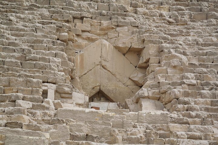 Excursión de un día de Hurghada a El Cairo para ver las Pirámides de Giza y el Museo Egipcio, foto 19 | wizardtrip