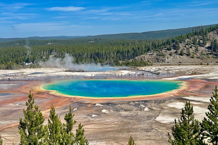 Yellowstone Lower Loop Full-Day Tour | wizardtrip