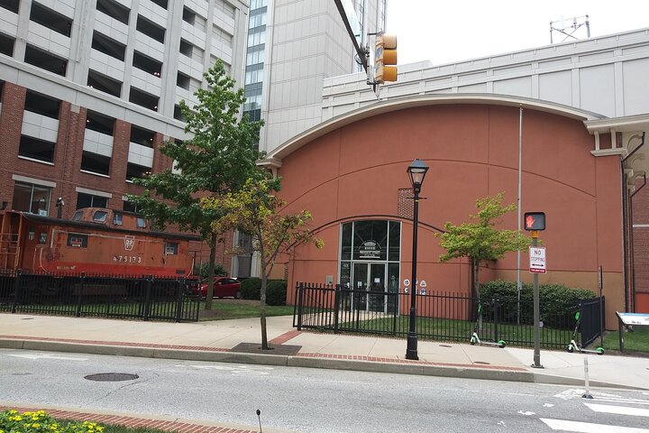 Visite touristique historique des monuments, quartiers et sites culturels de Baltimore, photo 8 | wizardtrip
