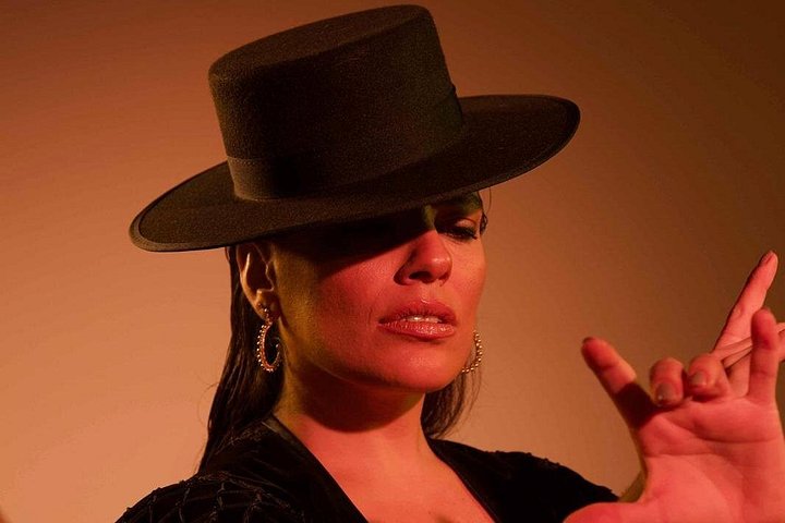 Experience an authentic flamenco show in Madrid with traditional music and dance, photo 17 | wizardtrip