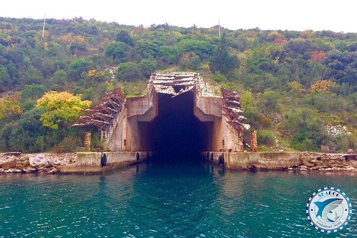 Schnellboot-Tour durch die Bucht von Kotor zur Blauen Grotte, Insel Mamula und Maria vom Felsen, Foto 7 | wizardtrip