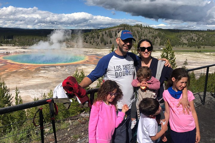 Excursion privée à Yellowstone présentant des sites emblématiques, la faune et des randonnées panoramiques avec un guide expert, photo 19 | wizardtrip