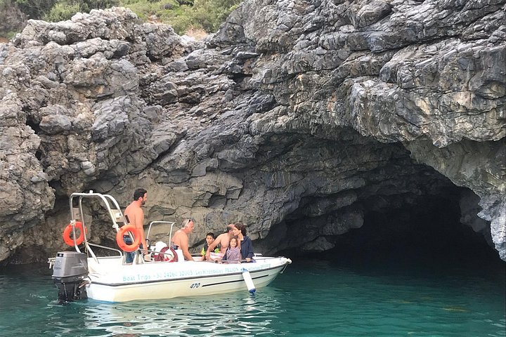 Boottocht langs de stranden en grotten van Oost-Pelion in Griekenland, foto 24 | wizardtrip