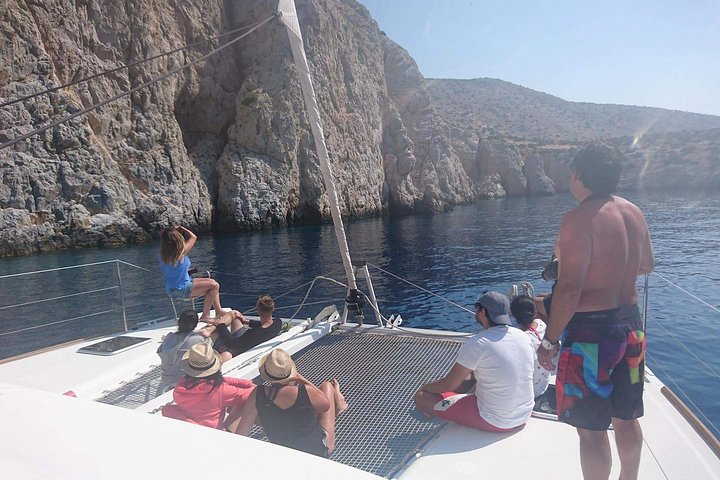 Disfruta de un crucero en catamarán todo incluido en Naxos con paradas para nadar y almuerzo, foto 7 | wizardtrip