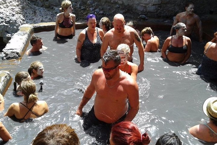 Verken de hoogtepunten van St. Lucia, waaronder markten, watervallen en iconische Pitons tijdens een begeleide tour, foto 17 | wizardtrip