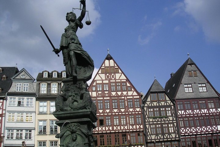 Frankfurt Highlights English Walking Tour | wizardtrip