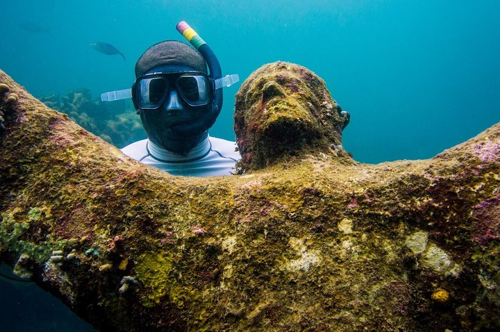 Profitez d'une visite guidée en plongée avec tuba des sculptures sous-marines uniques de Grenade et de ses récifs coralliens vibrants, photo 8 | wizardtrip