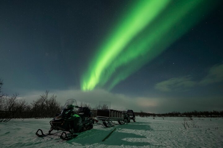 Jakt på nordlyset med fotografering i Abisko nasjonalpark, Sverige, foto 10 | wizardtrip